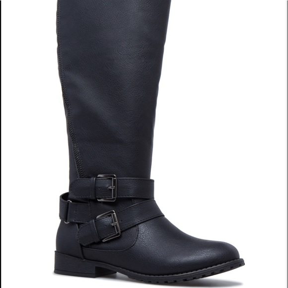 New size 7WC boots - Picture 2 of 5